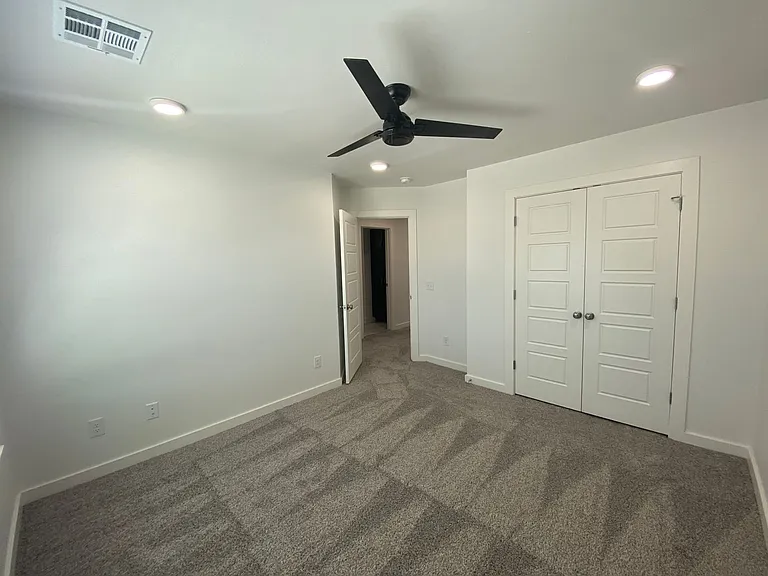 13512 Vinita Dr — Photo 23