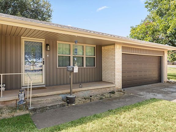 3rd image of 4641 Brookdale Dr