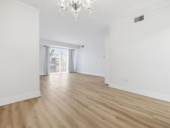 4th image of 382 Oak Trails Rd APT 301