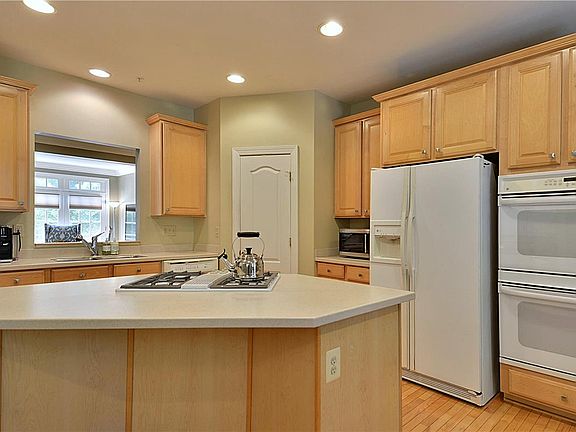 4th image of 10535 Tuckerman Heights Cir