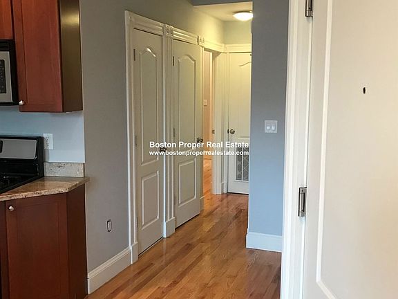 28 Montgomery St. #3 Boston - South End Unit Photo 5