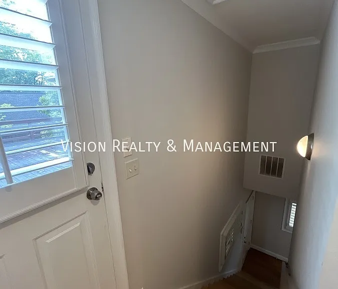 977 Cummings St SE — Photo 21
