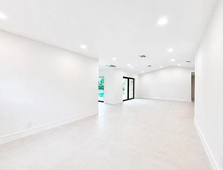 4823 NW 91st Way — Photo 9