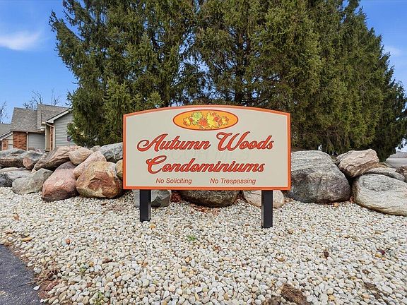 4th image of 402 Woodside Pl