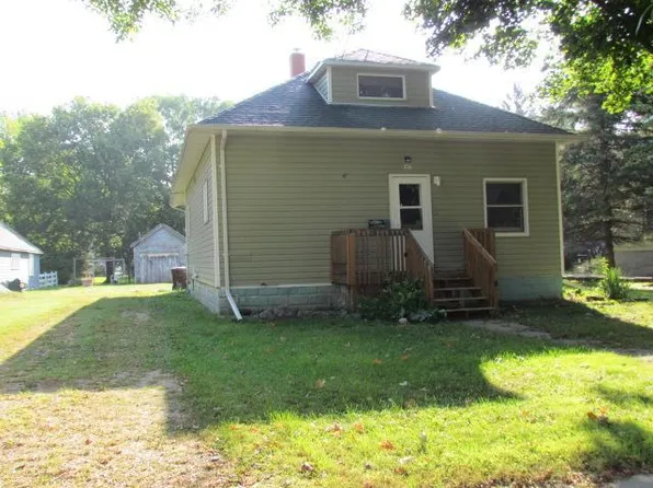226 N Central Ave, Truman, MN 56088