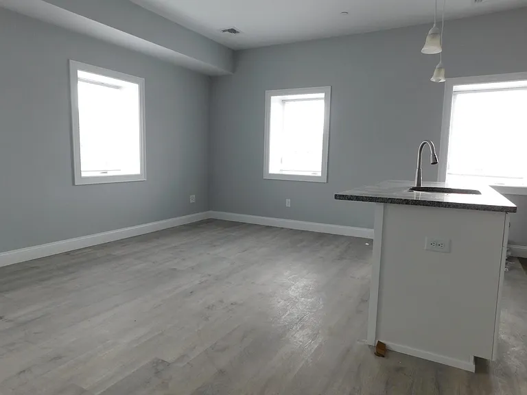 20 Milton St #104 — Photo 2