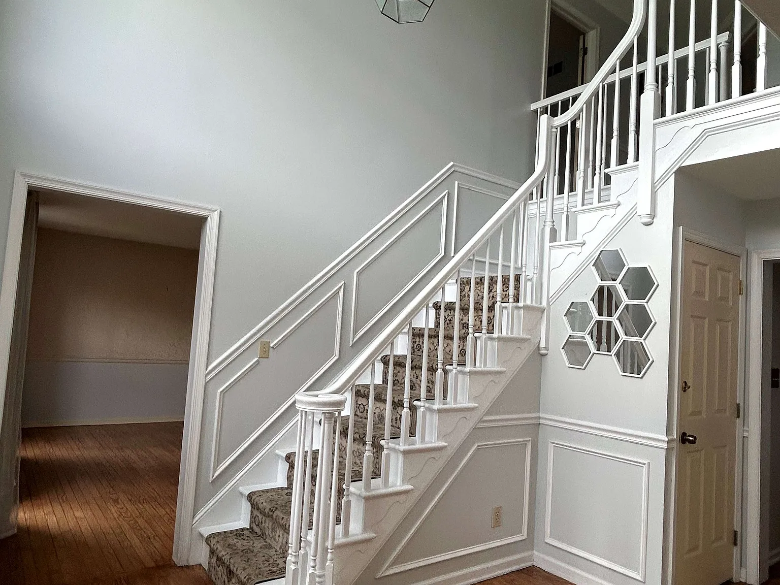 4 bed, 2.5 bath, 3350 sqft, $3,550 — Photo 2