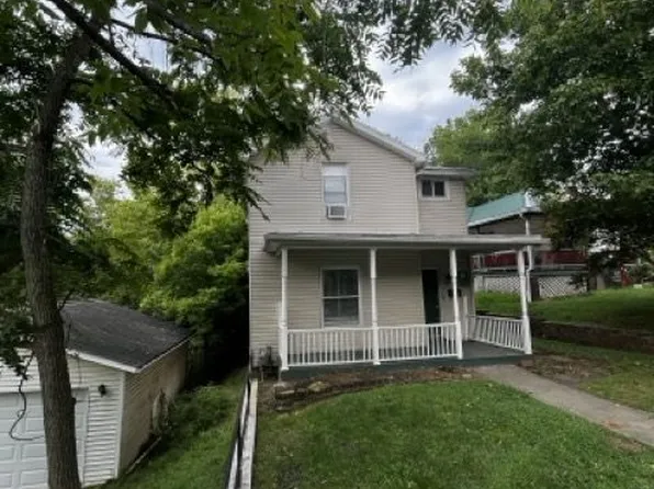 55 N Shafer St, Athens, OH 45701