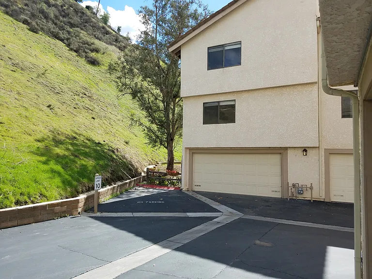 26018 Alizia Canyon Dr #C — Photo 15