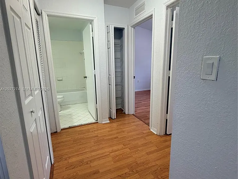 995 NE 34th Ave #201 — Photo 22