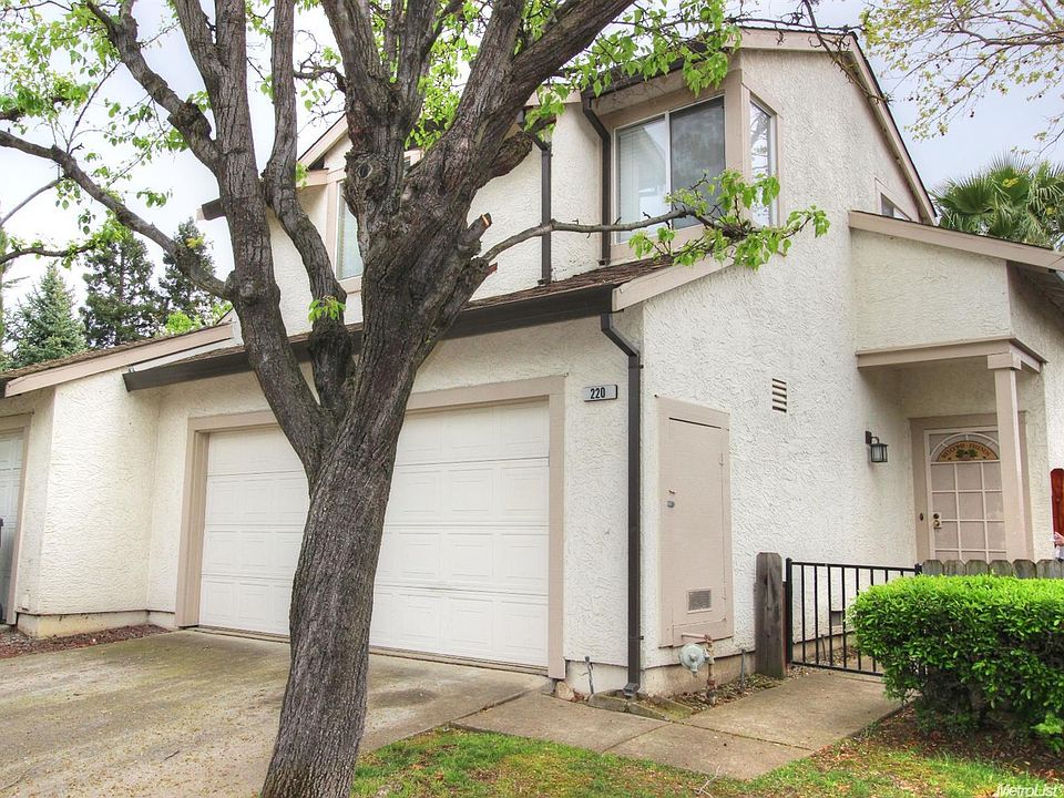 1st image of 220 Touchstone Pl