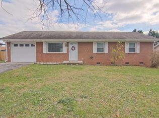 1012 Ruskin Dr, Knoxville, TN 37923