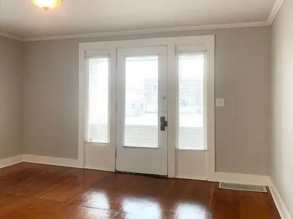 1914 E Burnside St APT 1, Portland, OR 97214