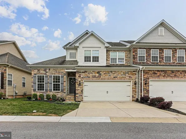 35 Trophy Cup Dr #448, Taneytown, MD 21787