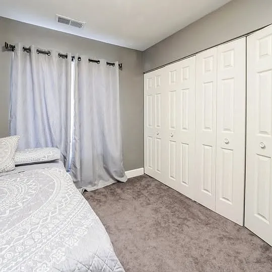 625 Derry Ct #1B — Photo 2