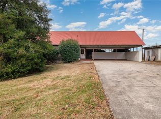 15 Cloniger Dr, Thomasville, NC 27360