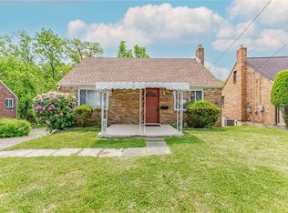 214 Pennoak Dr, Pittsburgh, PA 15235