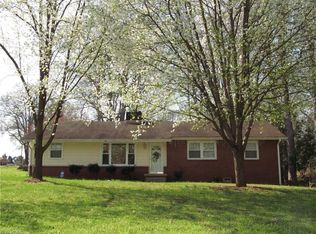3842 Crosland Rd, Winston Salem, NC 27106