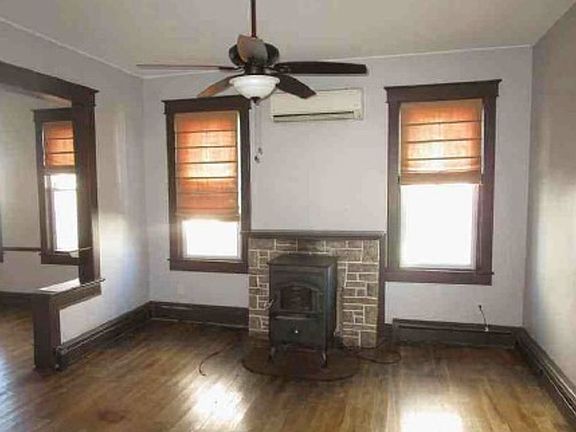 Additional Living Room