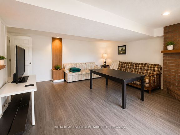 4th image of 176 Chepstow Close