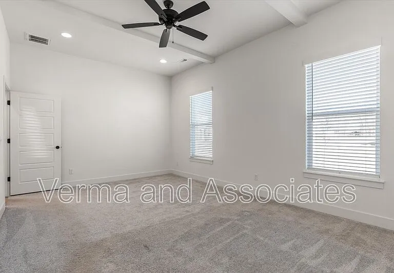 6300 Beacon St — Photo 16