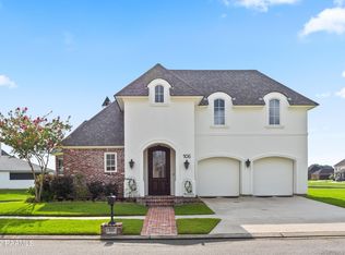 106 Deer Run Dr, Lafayette, LA 70503