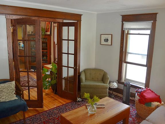 5th image of 2627 Columbus Ave APT 2