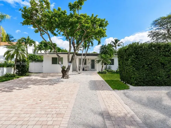 301 Hampton Ln, Key Biscayne, FL 33149