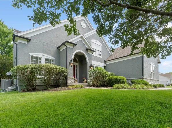 3340 W 145th Ter, Leawood, KS 66224