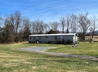 129 Country Rd, Stanley, VA 22851