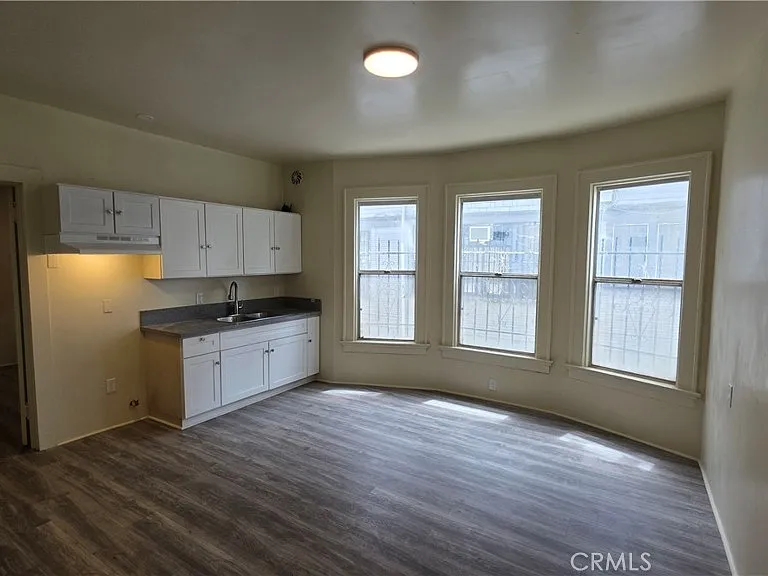 1021 W 25th St #6 — Photo 6