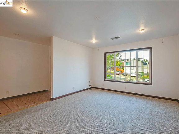 2nd image of 514 Falcon Way
