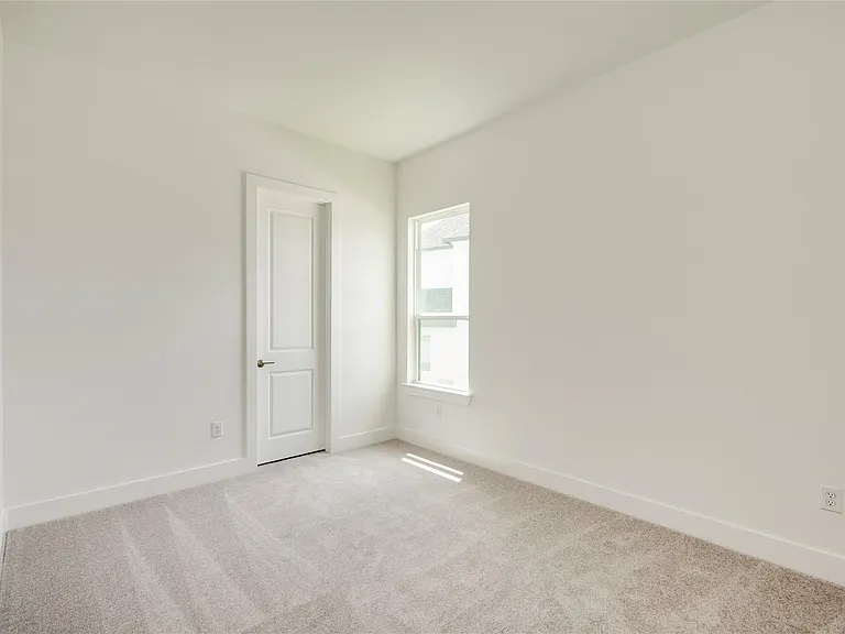 2420 Sondrio Bnd — Photo 23