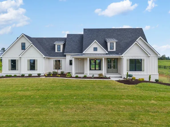 114 Doe Run Rd, Nicholasville, KY 40356