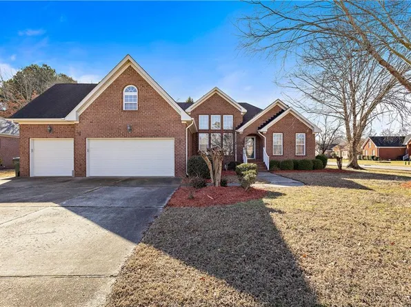 3327 Nansemond River Dr, Suffolk, VA 23435