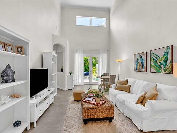 4th image of 1835 Bridgepointe Cir Unit 17