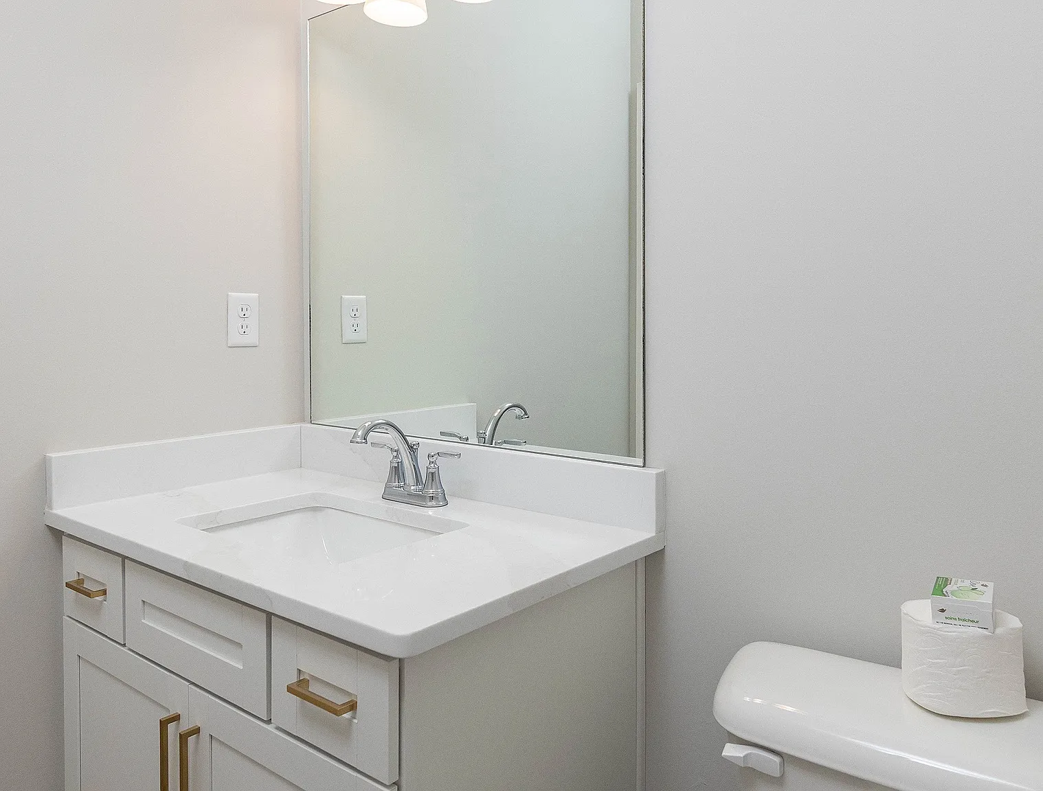 3 bed, 3.5 bath, 1620 sqft, $2,800 — Photo 2