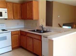 15657 Flight Ln, Apple Valley, MN 55124