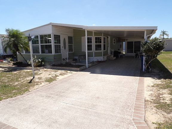 2nd image of 1117 Emerald Ave