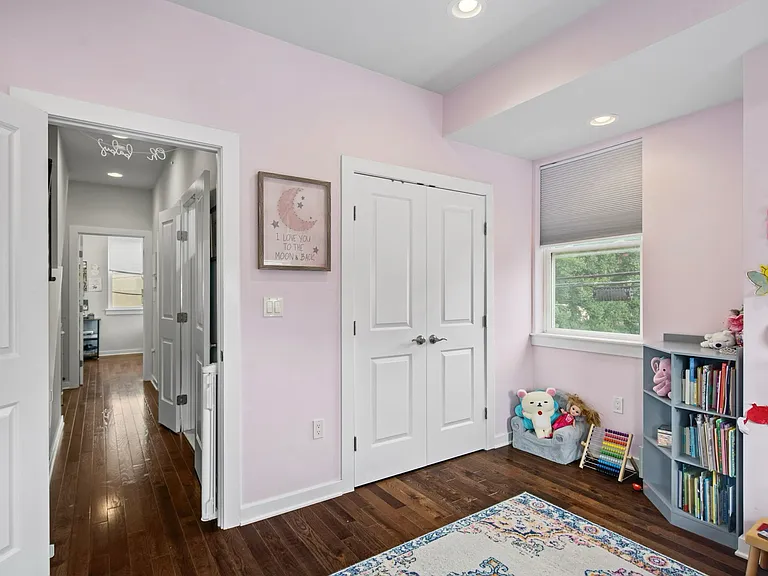 101 Mercy St — Photo 24