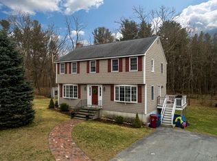 3 Nottingham Rd, Tyngsboro, MA 01879