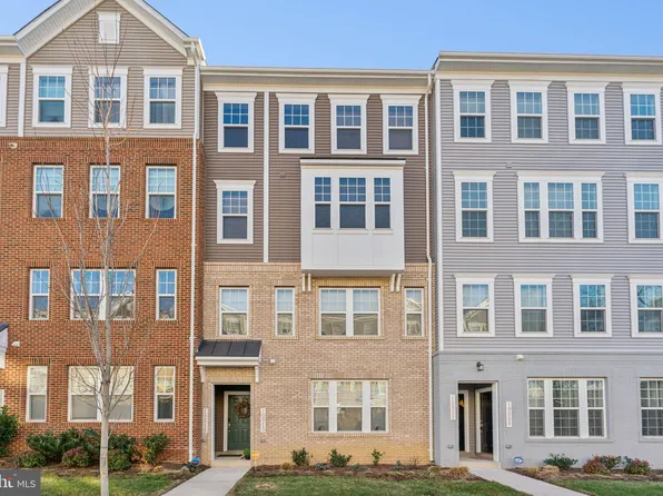 10513 John Glenn St, Lanham, MD 20706