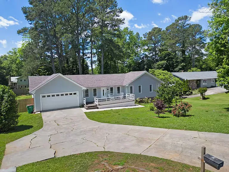 493 Greg Dr SW — Photo 24
