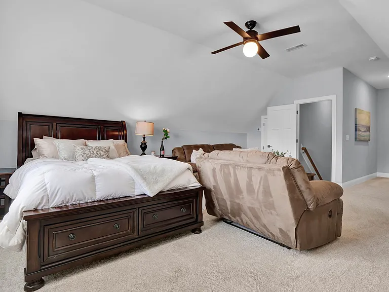651 Crown Pointe Dr — Photo 29