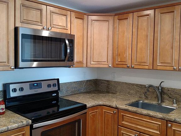 3rd image of 2439 Jubilee Ln