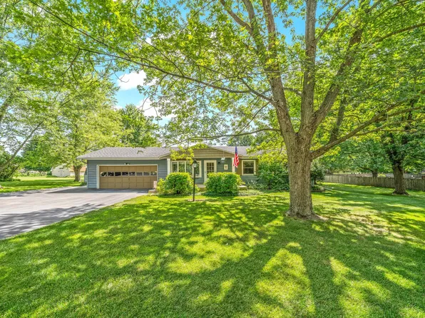33682-5 Points Rd, Kingston, IL 60145
