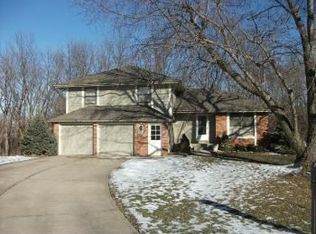 12503 Manchester Ave, Grandview, MO 64030