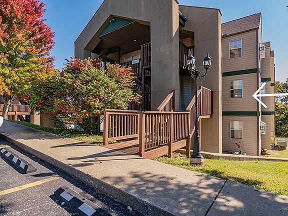 3rd image of 19 Gold Finch Dr APT 4