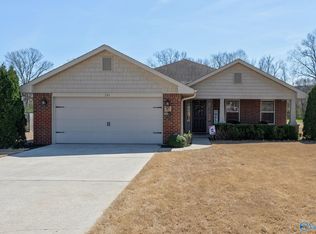121 Denton Dr, Huntsville, AL 35811