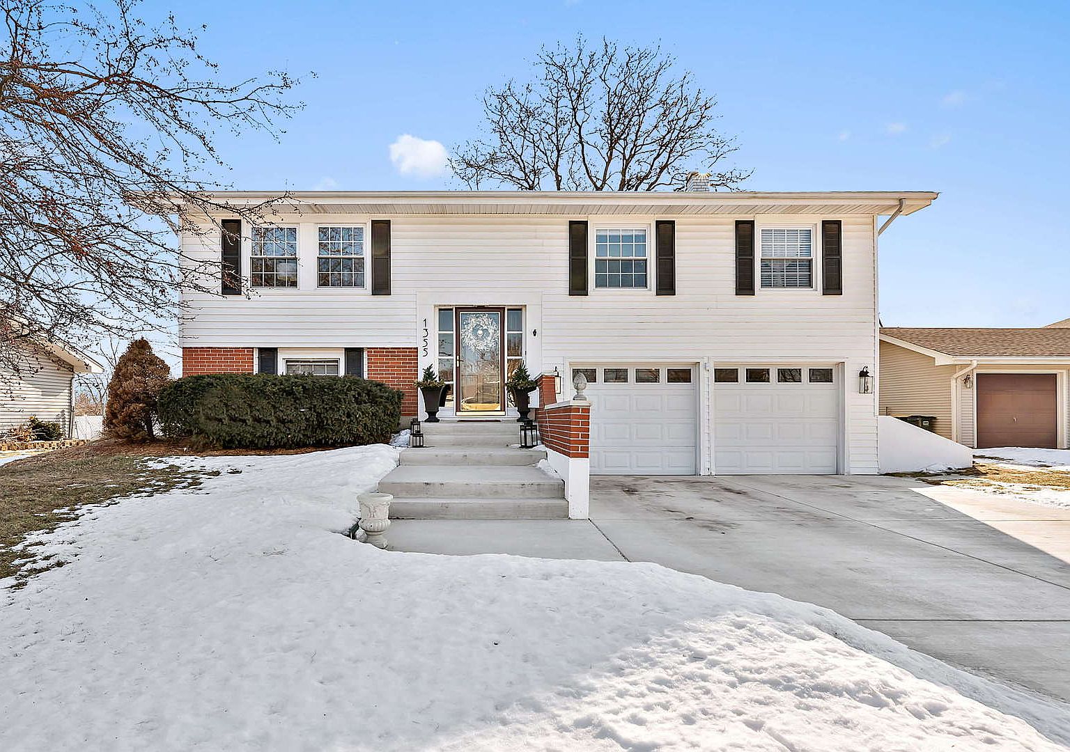 1355 Devonshire Ln, Hoffman Estates, IL 60169 Zillow
